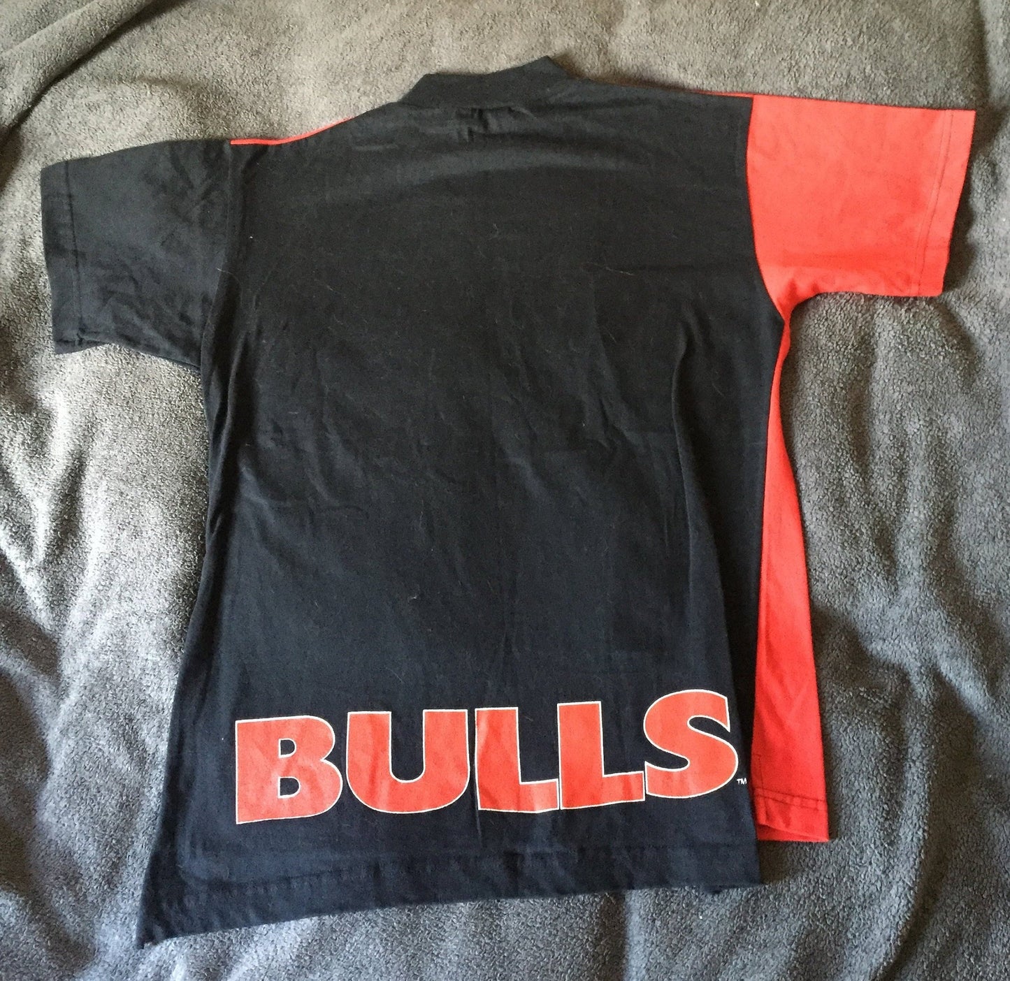 Vintage 90s Chicago Bulls Tru-Fan T-Shirt // Medium // 100 Cotton // Made in USA // Jordan Pippen // NBA