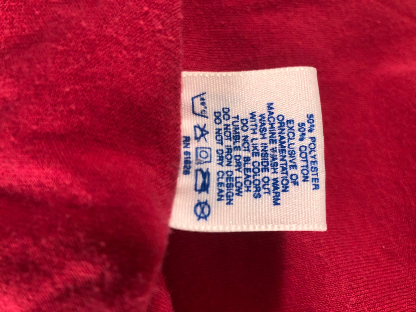Vintage 80s // Mickey Minnie Mouse Pink Velva Sheen Large T-shirt // 50/50 // USA // Single-stitch