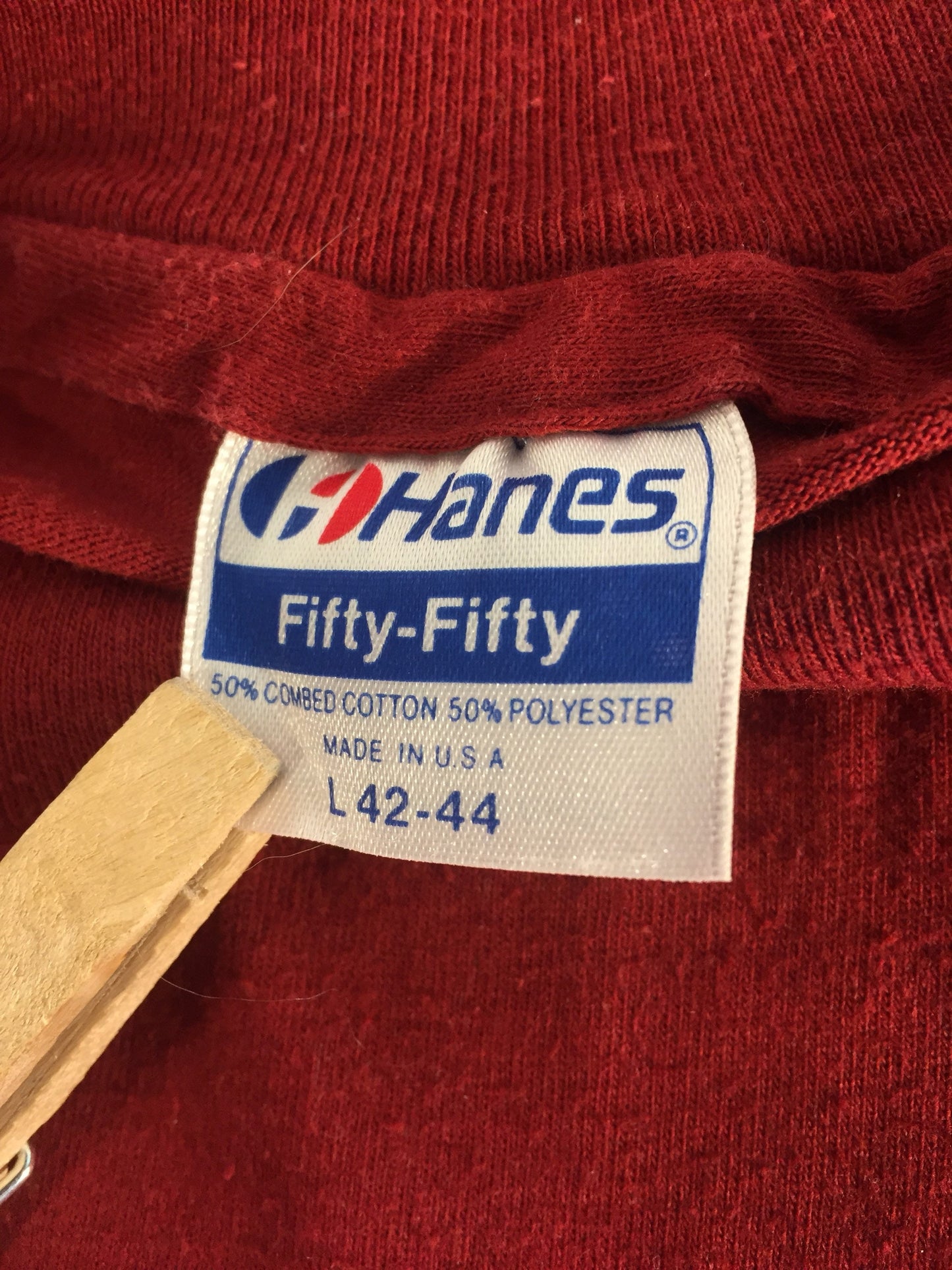 Vintage 80s Large 42-44 HANES 50/50 T-Shirt // The older the violin the sweeter the sound // T-Shirt USA
