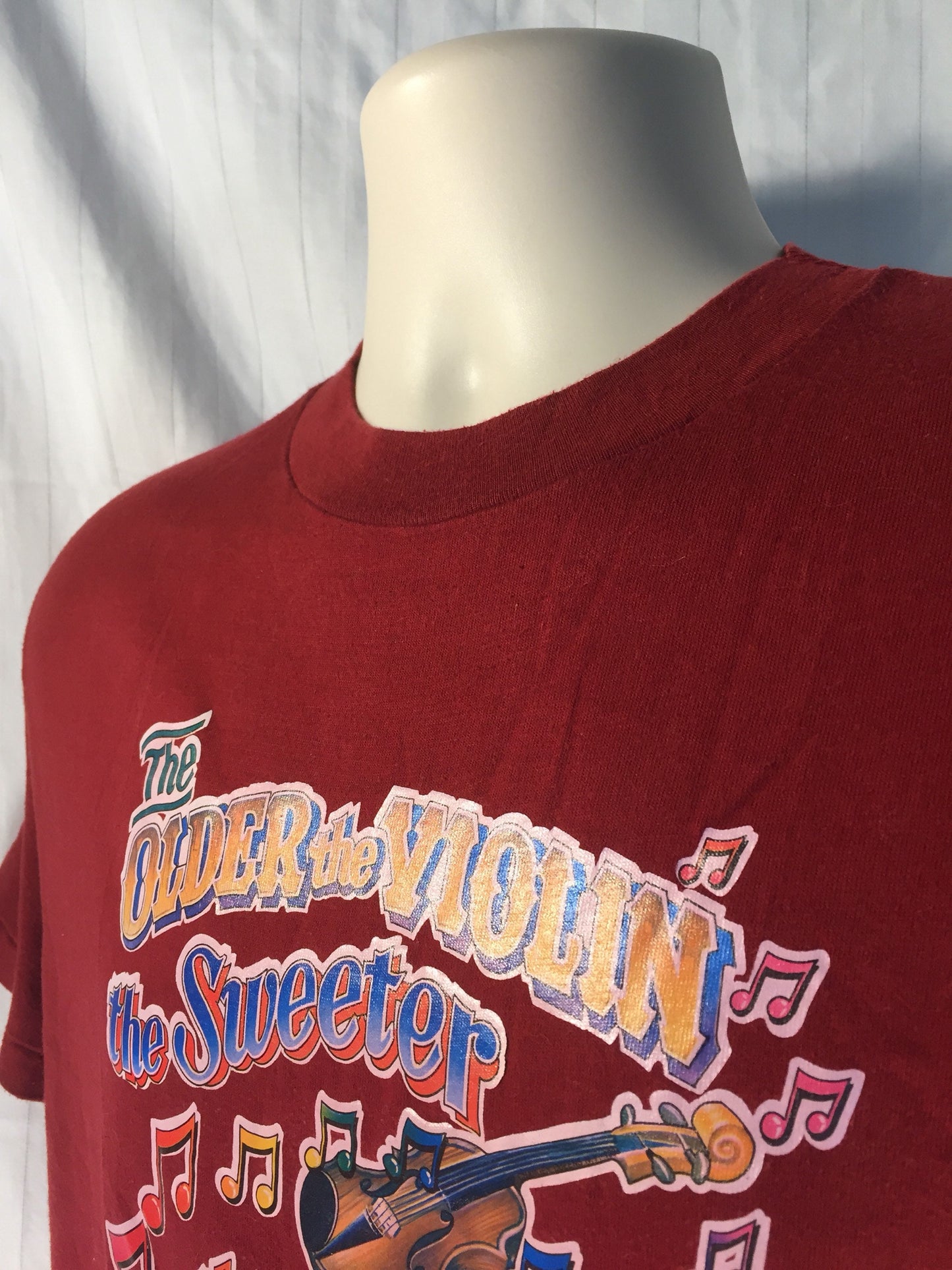 Vintage 80s Large 42-44 HANES 50/50 T-Shirt // The older the violin the sweeter the sound // T-Shirt USA