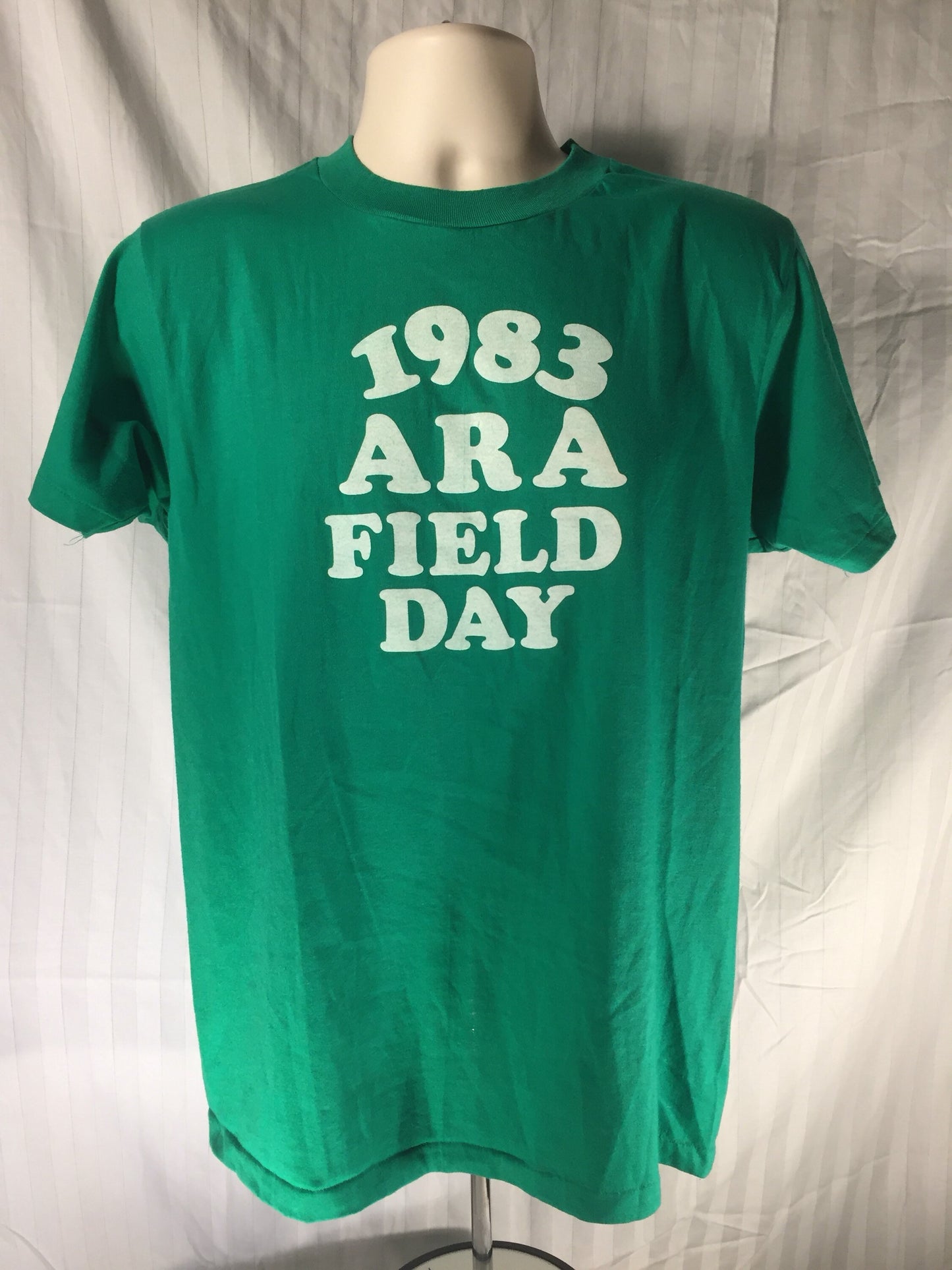 Vintage 80s // 1983 Large HANES 50/50 T-Shirt // ARA Field Day // Flock Lettering // Single Stitch // Green // USA