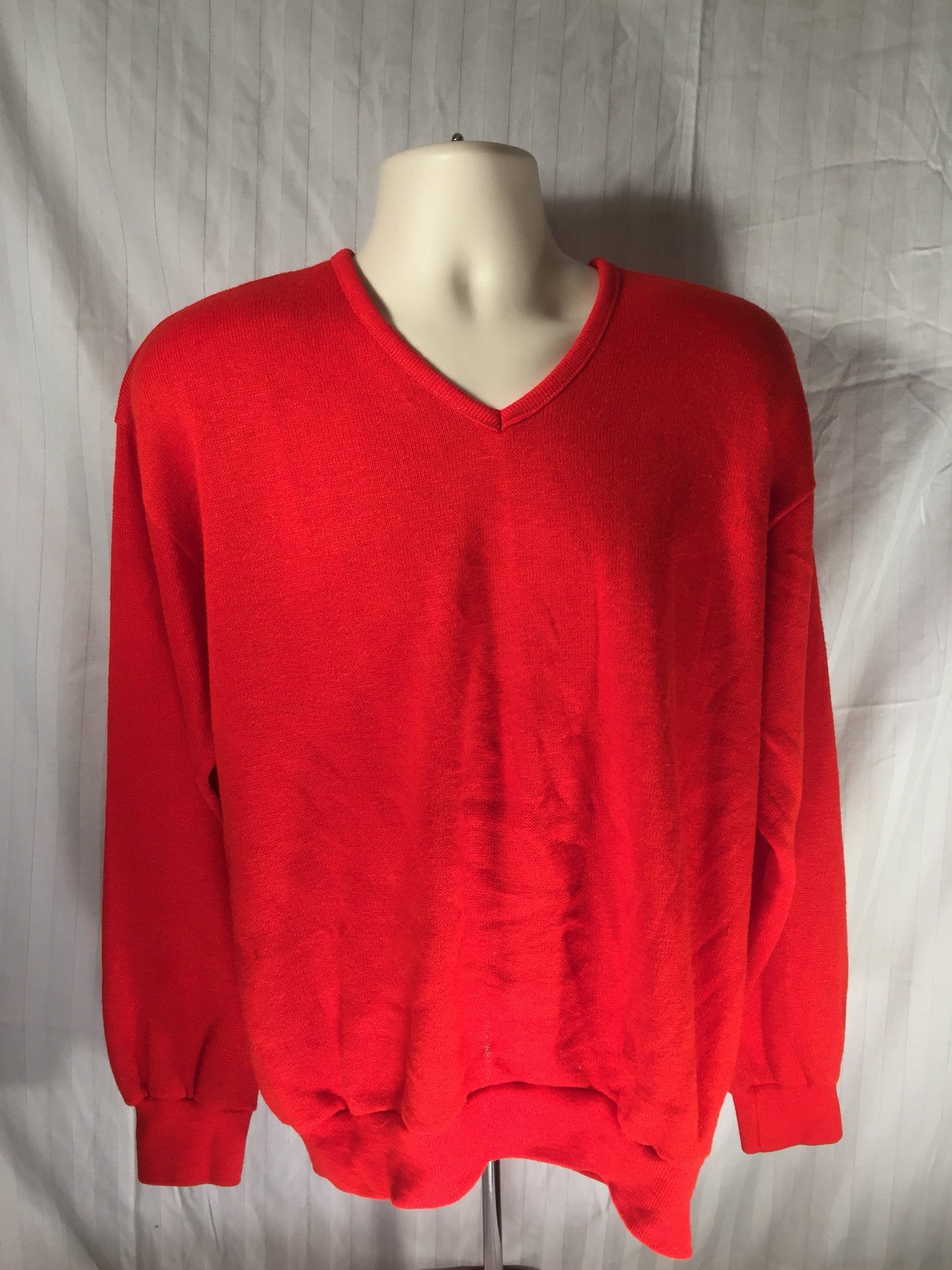 Vintage 60s CRESLAN and RAYON Red XL V-neck Sweater