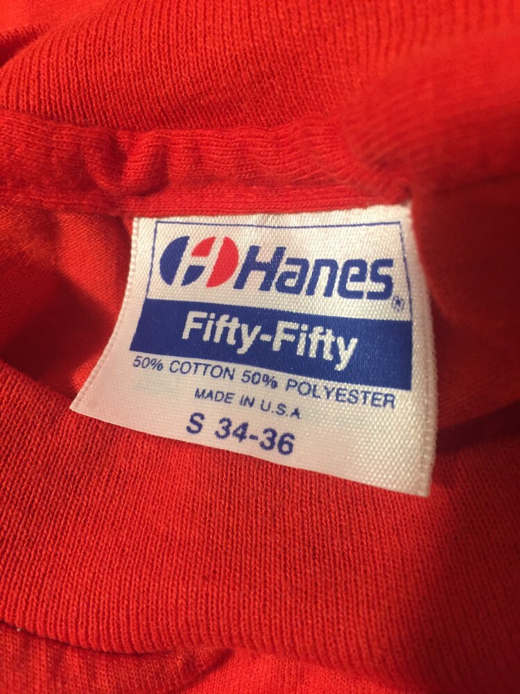 Vintage 80s // Small Red Pocket T Blank // Hanes Fifty-Fifty T-Shirt // Single Stitch // 50/50 // Made in USA // Deadstock // 26x16