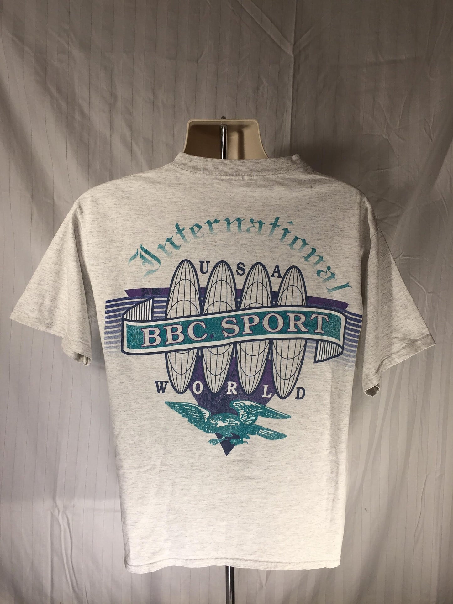 Vintage 80s 90s Bugle Boy Medium T-shirt // Single Stitch // 100 Cotton // Made in USA // Gray Heather // BBC Sport // International