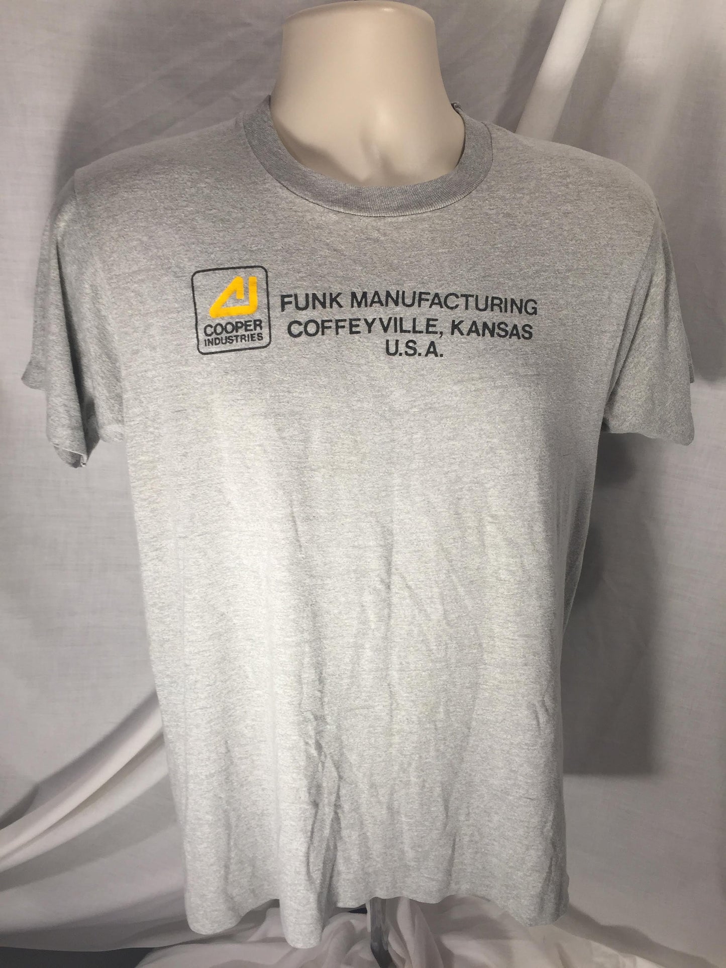 Vintage 80s Screen Stars Large T-shirt // Funk Manufacturing Coffeeville Kansas // Single Stitch // 50/50 // Made in USA // Gray Heather