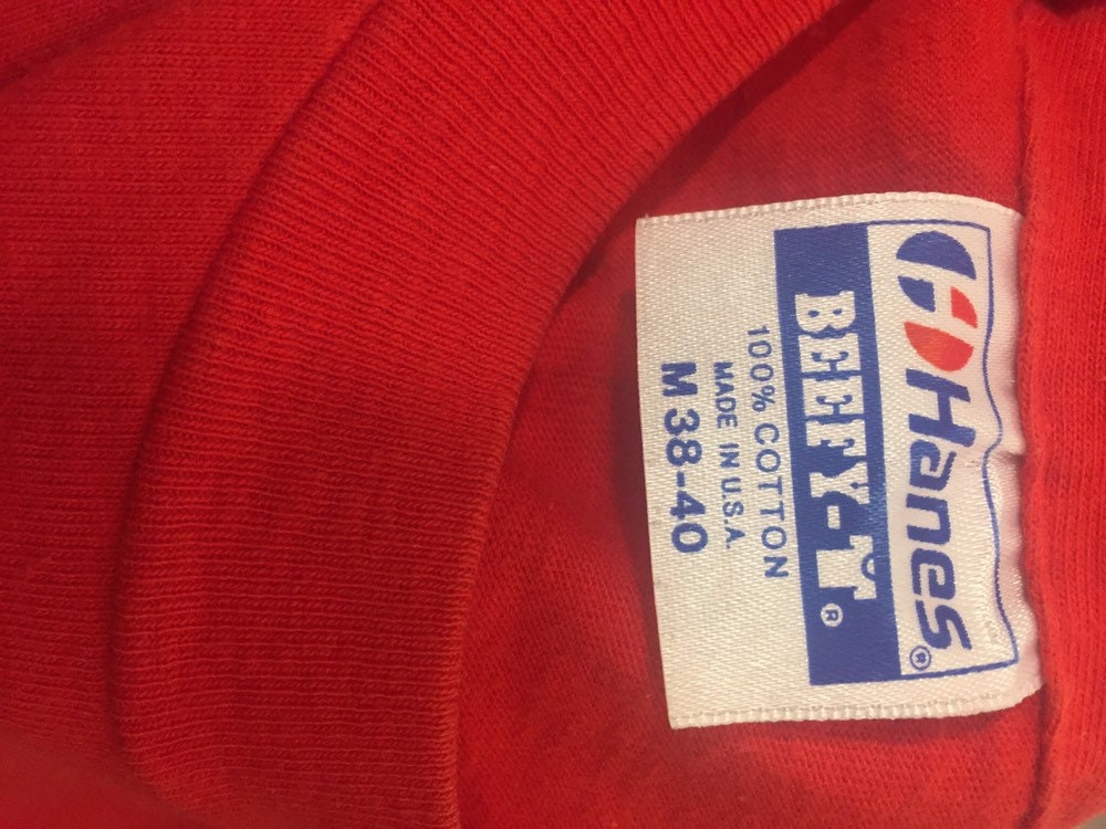 Vintage 80s // Hanes Medium Beefy-T // 100 Cotton // Heart of America Challenge Sailing T-shirt // Single-stitch // Made in USA // Red