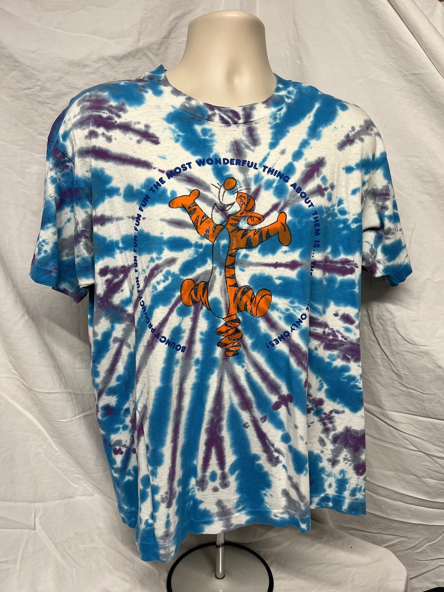 Vintage 80s Tie-Dye XL Tigger Winnie the Pooh FOTL T-Shirt Single-Stitch USA